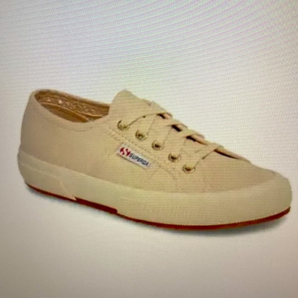 EUC Superga Cotu Sneaker 38EU